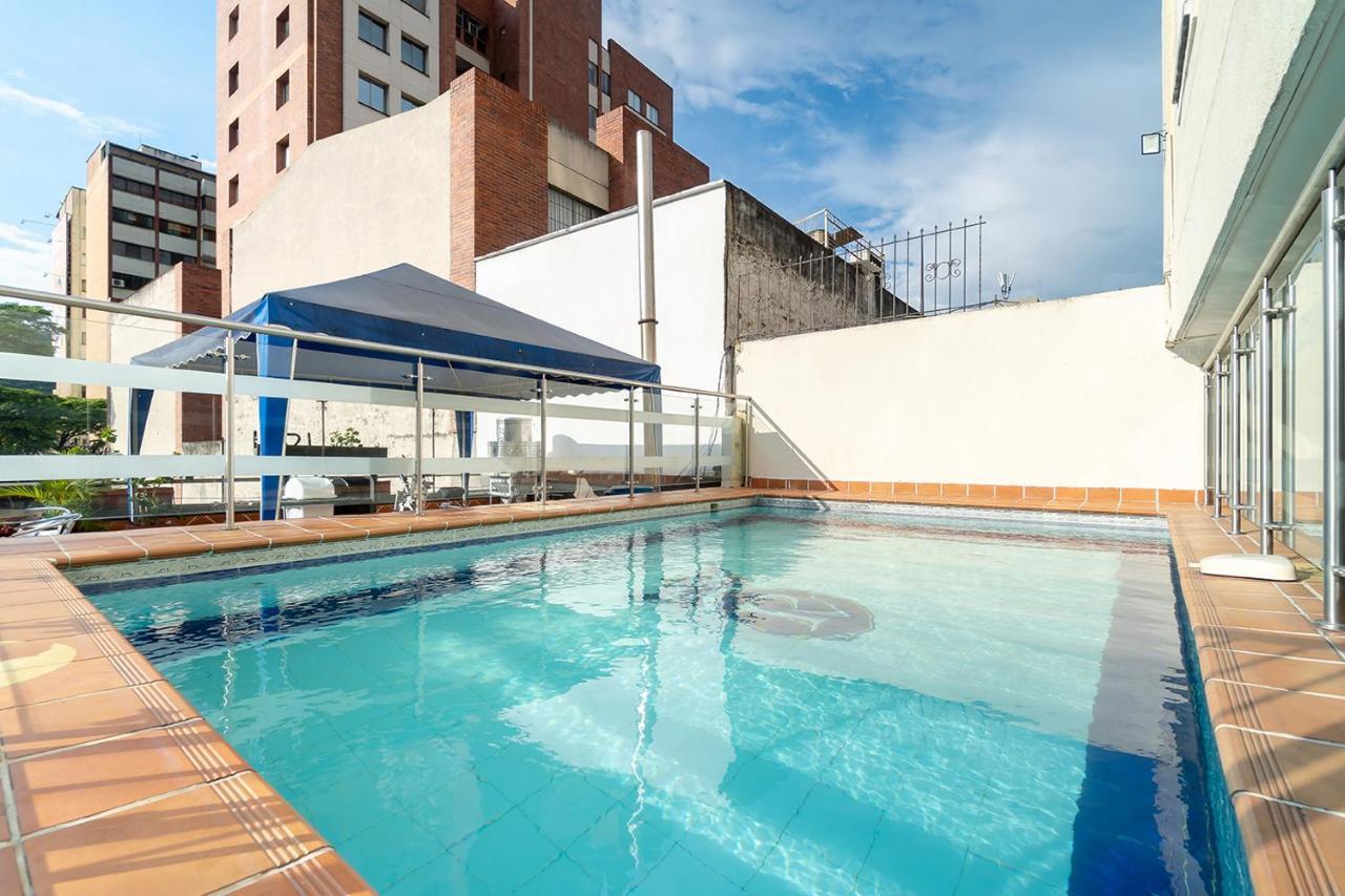 Hotel Plaza Versalles Кали Екстериор снимка