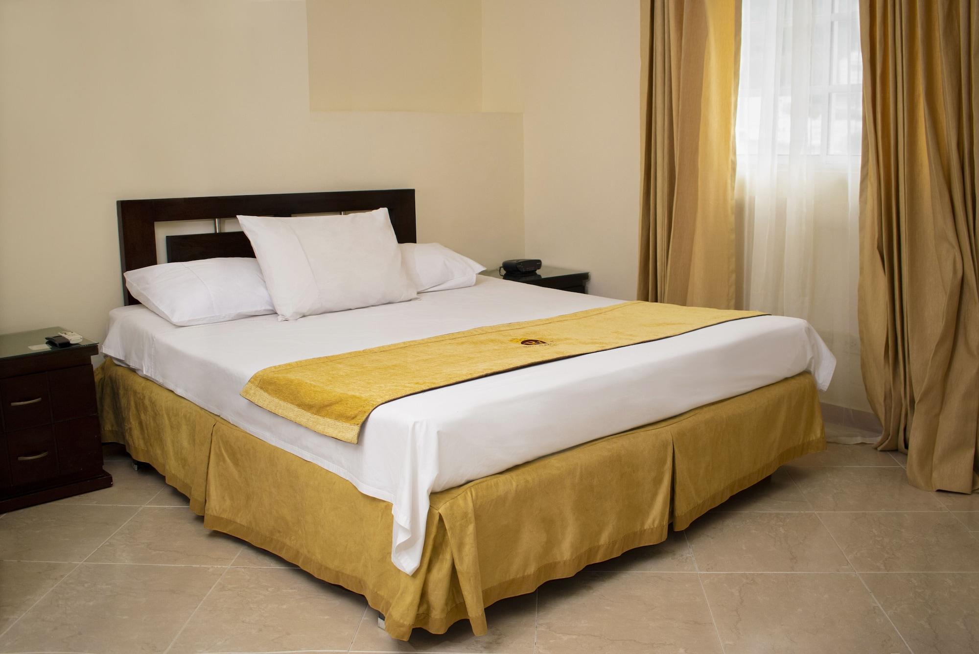 Hotel Plaza Versalles Кали Екстериор снимка